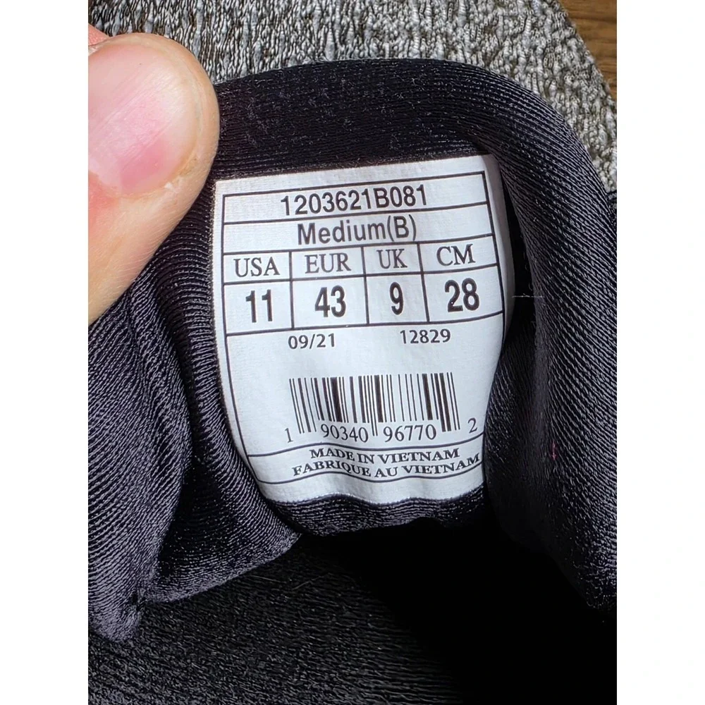 Brooks Range 2‎ Shoes Women's 11 Black Gray Athletic Running Training Sneakers